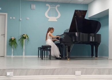 🎉Поздравляем МАТНИНУ ЭЛИНУ, класс преподавателя Бургарт Ольги Александровны с успешным выступлением на ежегодной…